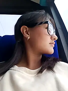 Snapshot of Nicky-7 chatting on 03-12-25, 05:28 Nicky-7 online show from 03-12-25, 05:28