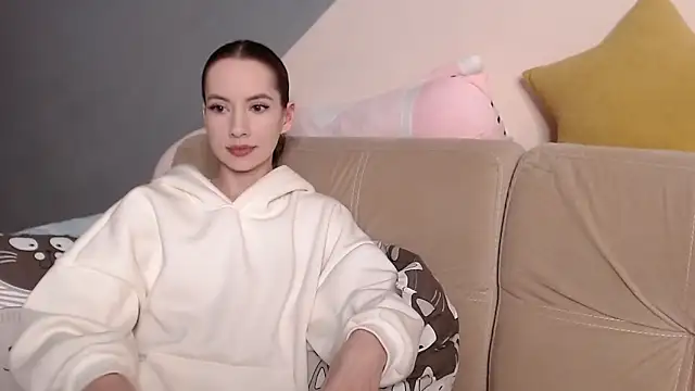 AmbrielHailey online show from 04-28-26, 06:29