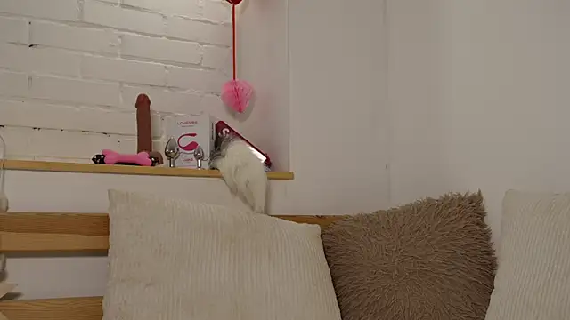 MonicaAsis online show from 02-17-25, 12:21