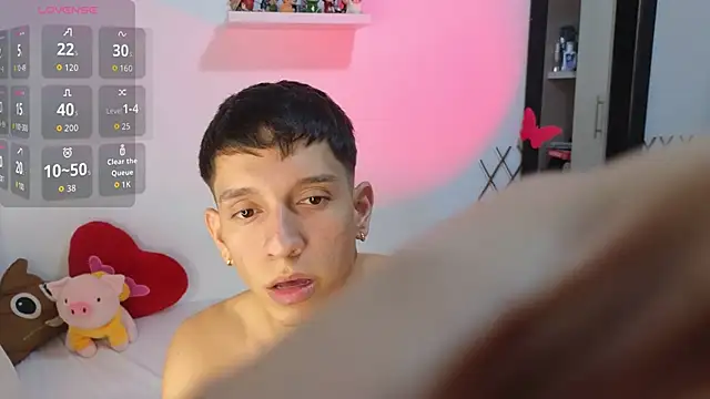 milky  boy  online show from 10-16-25, 04:13