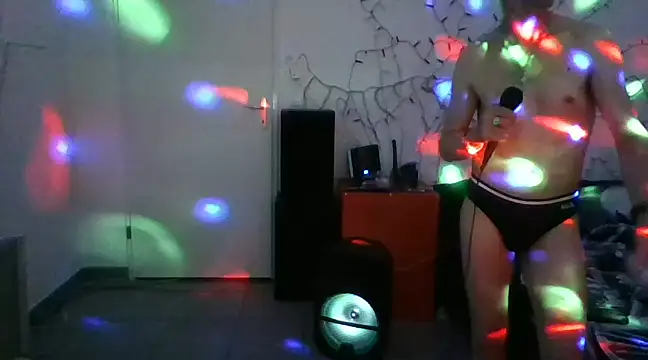 Snapshot of brunoguunot chatting on 02-23-25, 01:24 brunoguunot online show from 02-23-25, 01:24