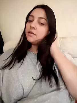 CORALINE GREYM online show from 10-10-25, 03:22