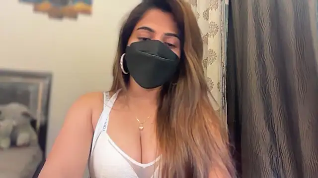 Hotty-Sana online show from 04-27-26, 05:44