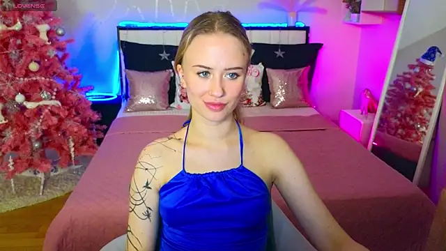 SashaBrooks online show from 12-18-25, 02:12