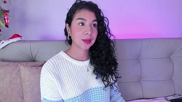 candyy bella online show from 12-23-24, 05:43