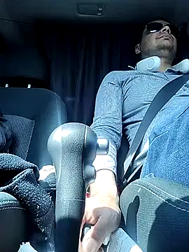 Snapshot of Gastelumn chatting on 10-17-25, 08:33 Gastelumn online show from 10-17-25, 08:33