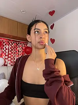 maddy bronw  online show from 02-06-25, 07:51