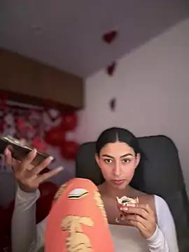 maddy bronw  online show from 02-13-25, 09:06