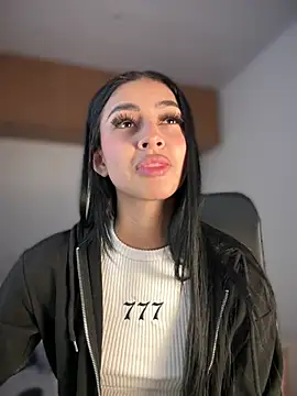 maddy bronw  online show from 03-07-25, 10:10