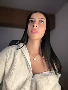 maddy bronw  online show from 03-09-25, 06:39