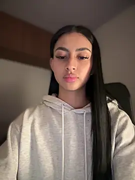 maddy bronw  online show from 03-15-25, 08:37