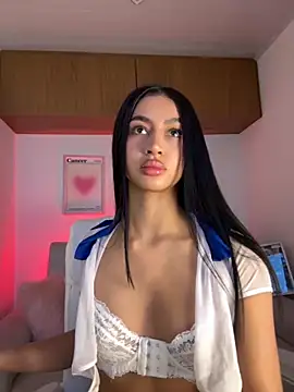 maddy bronw  online show from 09-12-25, 10:21