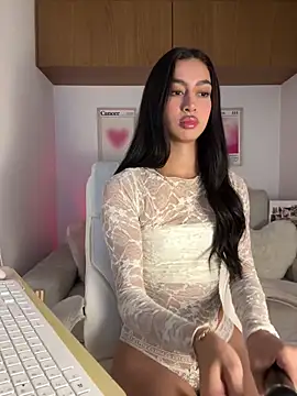Snapshot of maddy_bronw_ chatting on 05-11-26, 10:18 maddy bronw online show from 05-11-26, 10:18