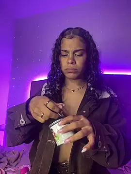 NINA 18 YEARS online show from 02-03-25, 11:26