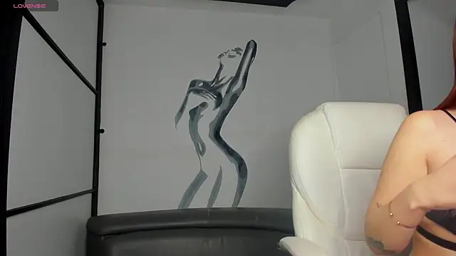 Snapshot of TinaJonnes_ chatting on 01-26-25, 01:15 TinaJonnes  online show from 01-26-25, 01:15