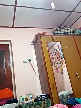 Snapshot of onisha chatting on 11-06-25, 12:28 onisha online show from 11-06-25, 12:28