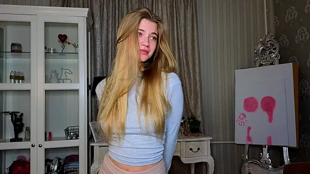 AnneFoxy online show from 11-07-25, 07:41