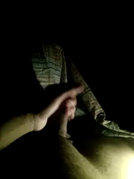 Snapshot of Bass12342a chatting on 12-16-25, 05:51 Bass12342a online show from 12-16-25, 05:51