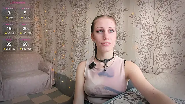 Snapshot of Mary0Lou chatting on 05-10-26, 05:01 Mary0Lou online show from 05-10-26, 05:01