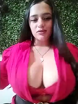 Snapshot of hanna-a chatting on 12-13-24, 02:05 hanna-a online show from 12-13-24, 02:05