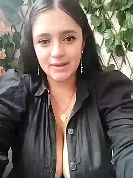 Snapshot of hanna-a chatting on 12-19-24, 05:18 hanna-a online show from 12-19-24, 05:18