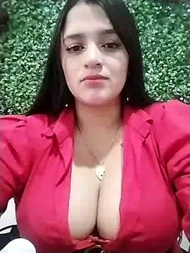 Snapshot of hanna-a chatting on 01-15-25, 08:05 hanna-a online show from 01-15-25, 08:05