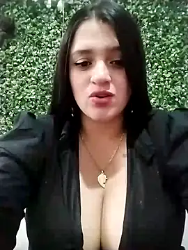 Snapshot of hanna-a chatting on 02-14-25, 07:44 hanna-a online show from 02-14-25, 07:44