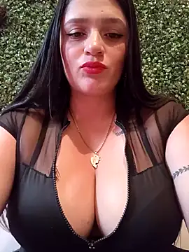 Snapshot of hanna-a chatting on 03-17-25, 07:37 hanna-a online show from 03-17-25, 07:37