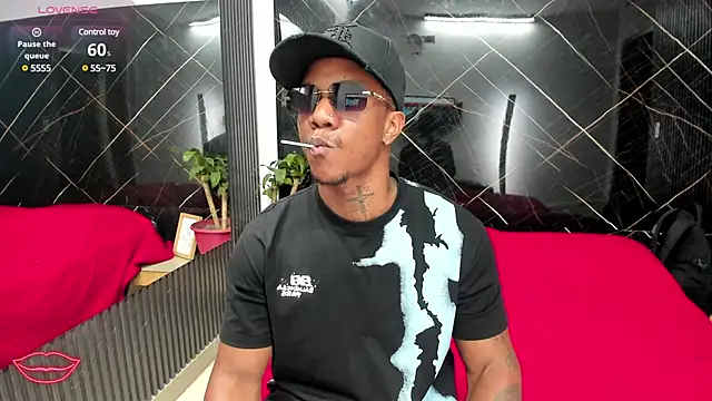 ronnie 7777 online show from 02-21-25, 07:43