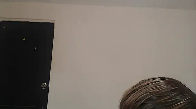 Snapshot of SusanLeroy chatting on 02-28-25, 01:58 SusanLeroy online show from 02-28-25, 01:58