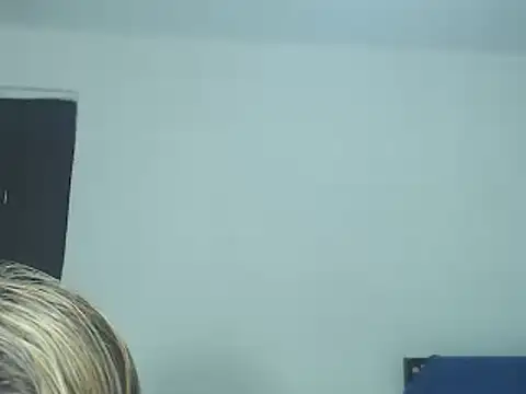 Snapshot of SusanLeroy chatting on 03-01-25, 08:13 SusanLeroy online show from 03-01-25, 08:13