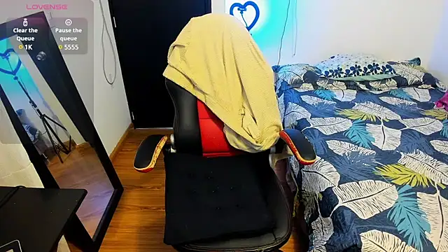 peanut tangerine online show from 02-06-25, 04:03