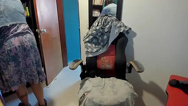 peanut tangerine online show from 12-15-25, 09:08