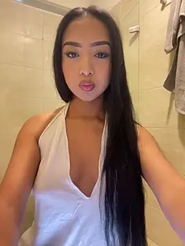 SOPHIACANDY19  online show from 06-14-26, 09:50