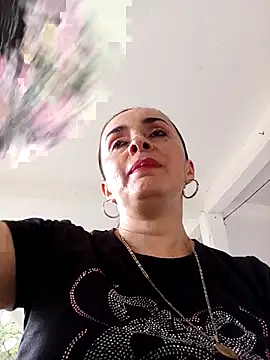 Samantha Sullivan  online show from 09-27-25, 10:15