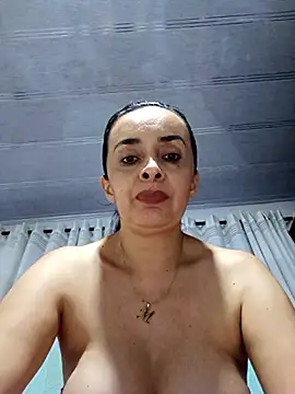 Samantha Sullivan  online show from 10-22-25, 01:39