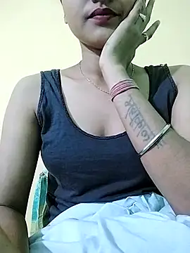 MISSQUEEN48 online show from 03-02-25, 05:04