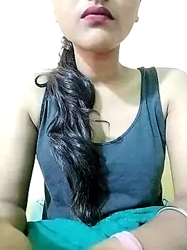 MISSQUEEN48 online show from 03-17-25, 07:35