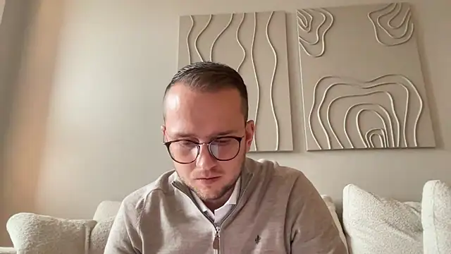 Snapshot of thehornyguy97 chatting on 11-10-25, 11:53 thehornyguy97 online show from 11-10-25, 11:53