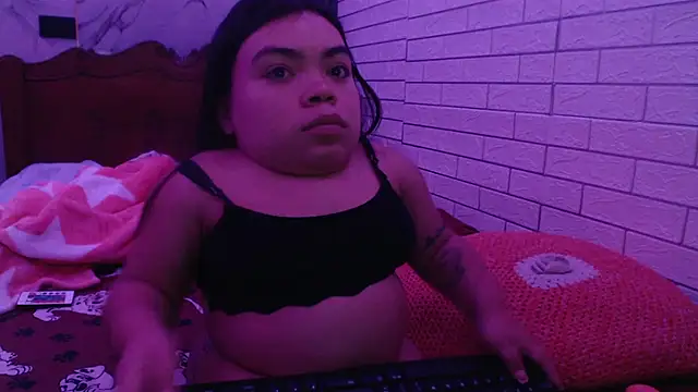 Michelle Brooks online show from 02-13-25, 05:16