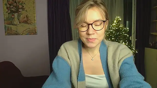 TaylorBre online show from 12-24-24, 06:17