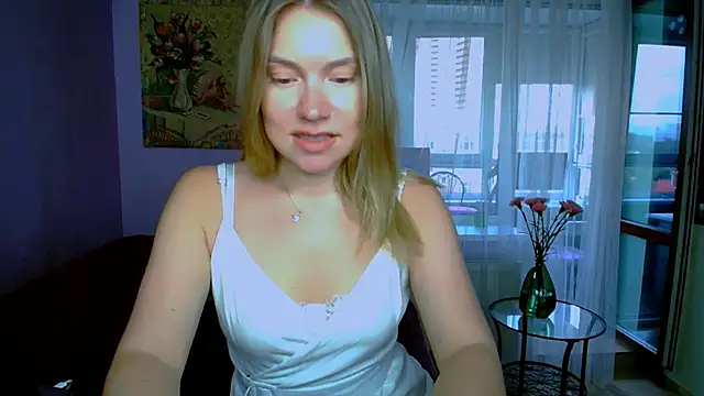 TaylorBre online show from 09-13-25, 05:29