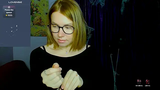 TaylorBre online show from 11-09-25, 06:44