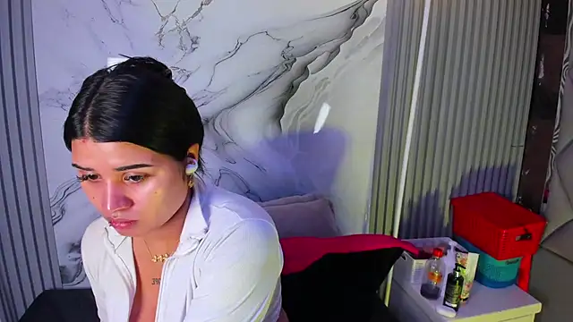 Snapshot of venusowen_ chatting on 05-12-26, 01:30 venusowen online show from 05-12-26, 01:30