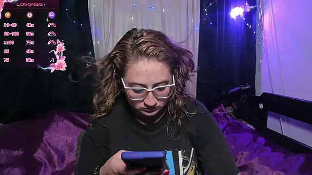 AnnieBigBoobs online show from 02-18-25, 10:03