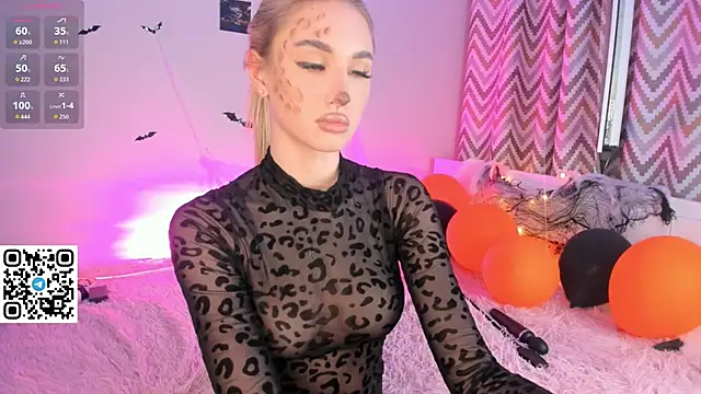 Snapshot of Danger_Bella chatting on 10-30-25, 05:46 Danger Bella online show from 10-30-25, 05:46