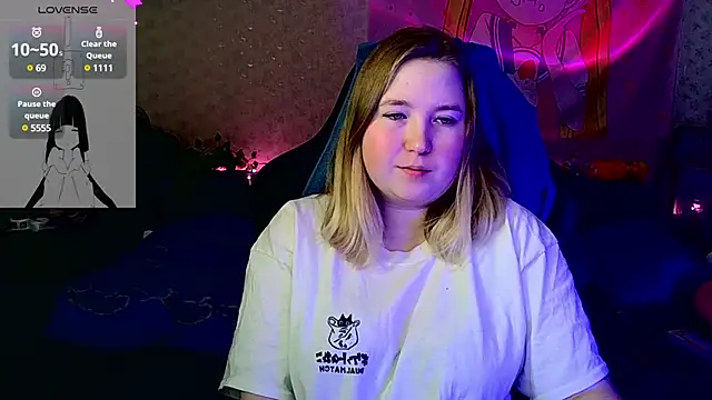 Snapshot of ChimberWol chatting on 12-19-24, 08:13 ChimberWol online show from 12-19-24, 08:13