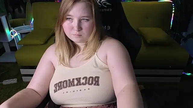 Snapshot of ChimberWol chatting on 03-12-25, 10:48 ChimberWol online show from 03-12-25, 10:48