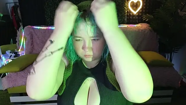 Snapshot of ChimberWol chatting on 09-19-25, 01:40 ChimberWol online show from 09-19-25, 01:40