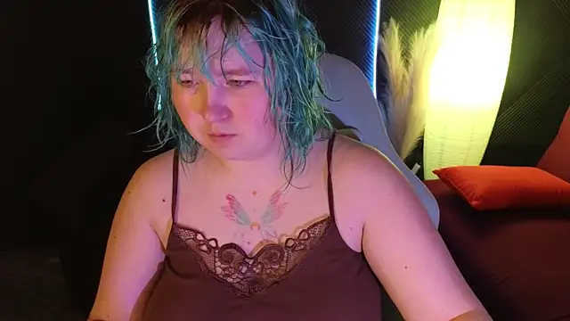 Snapshot of ChimberWol chatting on 10-08-25, 01:36 ChimberWol online show from 10-08-25, 01:36